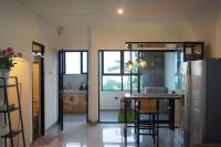 Cozy Haven with Jacuzzi, Rooftop - B&B Bandung