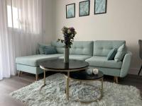 Stunning one-bedroom apartment- Next to tube station- Sleeps 3 - Bed and Breakfast