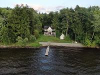 Luxury Lakefront Cottage Memphremagog on Newport Bike Path - B&B