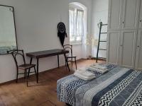 Large Double or Twin Room with Shared Bathroom