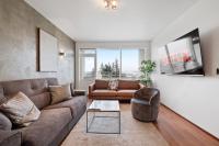 Icelands Biggest Mall at 8 Minute walk - Free parking - B&B Reikiavik