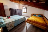 Chambre Triple avec Salle de Bains Privative