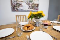 Fabulous, vibrant, town house, central Bath Road - Bed and Breakfast Cheltenham
