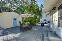 B&B Palm Harbor - Ozona Studio with Shared Deck - Steps to Gulf! - Bed and Breakfast Palm Harbor