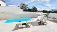 B&B Bari - Villa Mediterranea Apartments - Seaview, Pool & Garden - Bed and Breakfast Bari
