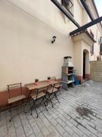 Apartamentos Sevilla Deluxe Rosales - B&B