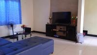 B&B Angeles City - Korean Town Pool Villa 2 - Bed and Breakfast Angeles City