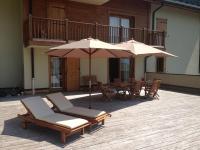 Appartement Avec Piscine, Terrasse, et WIFI - 8 Personnes - FR-1-733-138 - Chambres d'hôtes Crest-Voland