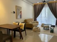 Hillside Stay @ The Cove Hillside Residential (7-8pax) - B&B