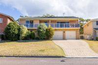 124 Rocky Point Rd - pet friendly, air con, Wi-Fi, high chair and Cot - B&B Fingal Bay