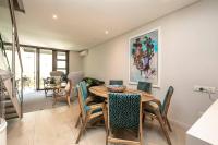 B&B Johannesburg - Stylish Apartment w/ inverter 1km 2Hyde Park - Bed and Breakfast Johannesburg