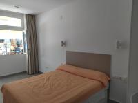 Ground floor Studio with street view - Disability Access
