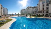 Stunning 2-Bed Apartment in Marina de le Duquesa - B&B