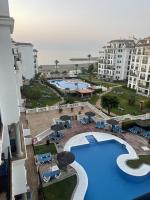 2 Bed Flat-Sleeps 4-Pets-Parking-Marina Duquesa - B&B Manilva