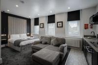 Studio Deluxe