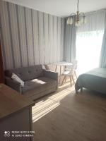 Dreibettzimmer mit Gartenblick