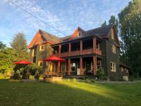 Historical Home, near wineries, weddings & shops - B&B Snohomish