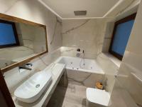 Acropolis Lux Apartment - B&B Atenas