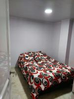 Lujoso apartamento amoblado a tan solo dos cuadras del parque principal. - B&B