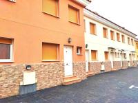 Bonita casa con piscina comunitaria a 100 metros del mar - B&B Miami Platja