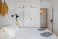 Apartment with Garden View