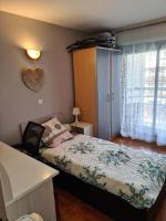 CHAMBRE DE 11 M2 AVEC BALCON - B&B