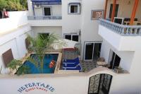 Nefertarie Guest House - B&B