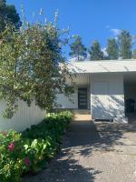 Villa Mänty 200 m2 Arkkitehdin suunnittelema kaupunkikoti rauhallinen sijainti Sauna autokatos - B&B Seinäjoki