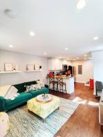 B&B Filadelfia - Charming 1BDR In Central Rittenhouse Square With Patio Hosted by StayRafa - Bed and Breakfast Filadelfia