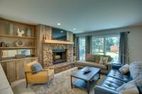Renovated Avon Condo 5 Mins to Beaver Creek Resort - Bed and Breakfast Avon