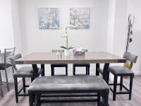 Private Entire Townhouse Retreat Close to Lake - B&B Calgary