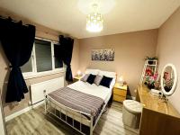 B&B Kent - NKN cosy maisonette close to train station, food, shopping - Bed and Breakfast Kent