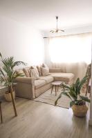 La Petite-home near AirPort-wifi-garage-elevator-homely - B&B Sardina