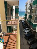 By the Beach and Train Station - B&B Calafell