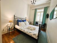 Standard Double Room with Shared Bathroom