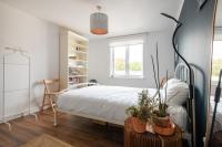 B&B London - Orange flat by Lower Regent Canal - Bed and Breakfast London