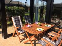 Urlaub beim Käptn! Freistehendes Premium Nordsee-Ferienhaus mit Fahrrädern, Stellplatz und Garten, 150m zur Nordsee - Chambres d'hôtes Butjadingen
