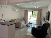 Studio Apartment with Pool view