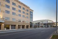 B&B Evansville - DoubleTree by Hilton Evansville - Bed and Breakfast Evansville