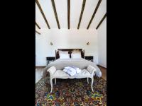 Deluxe Double Room (2 Adults + 1 Child)