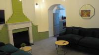4 Bed - Parking - Close to M4 - Ideal for Work - B&B Neath