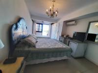 Camera Matrimoniale con Vista Piscina