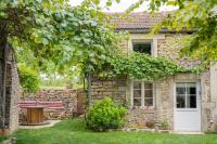 A PAS DE LOUP, Maison de charme sur domaine viticole - B&B Chaux