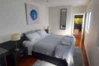 Spacious 2 bedroom apartment @Kingston Foreshore - Bed and Breakfast Kingston
