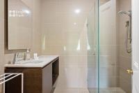 Queen Suite - 2