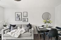 Luxury 1 bed flat South Woodford with parking - minutes walk to Central line Zone 4 - Bed and Breakfast Londen