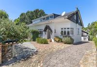 B&B Auckland - Stunning, 4 Bedroom Villa Conversion - Bed and Breakfast Auckland