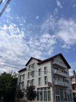 Camere de inchiriat Elisei - B&B