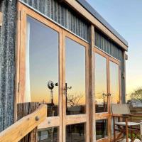 FreeFall Hut - B&B Hastings