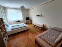 NewIsland Family Apartman - B&B Sárvár